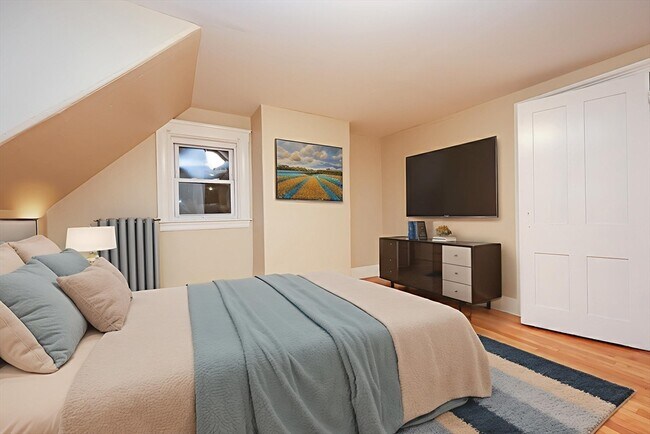 Foto del edificio - 83 S Main St