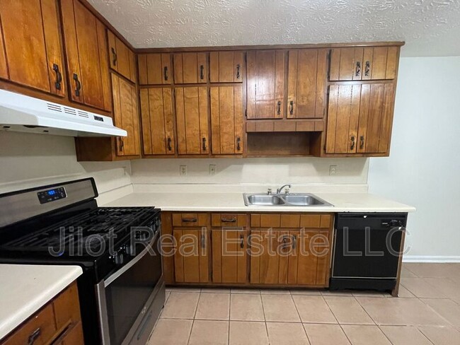 Foto del edificio - 5804 Sheldon Ct