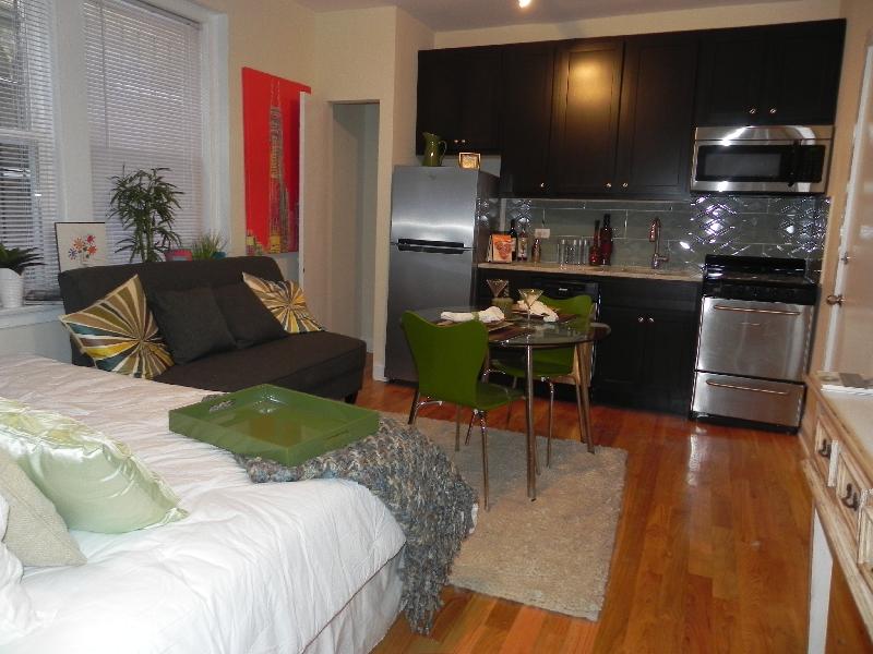Foto principal - 1210 W Granville Ave