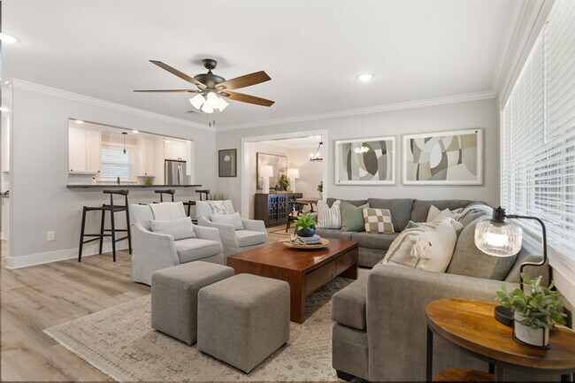 Building Photo - 214 Helena St