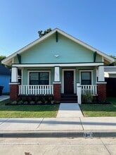 Building Photo - 1347 E Haskell St