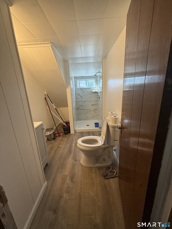 Building Photo - 117 Palm St