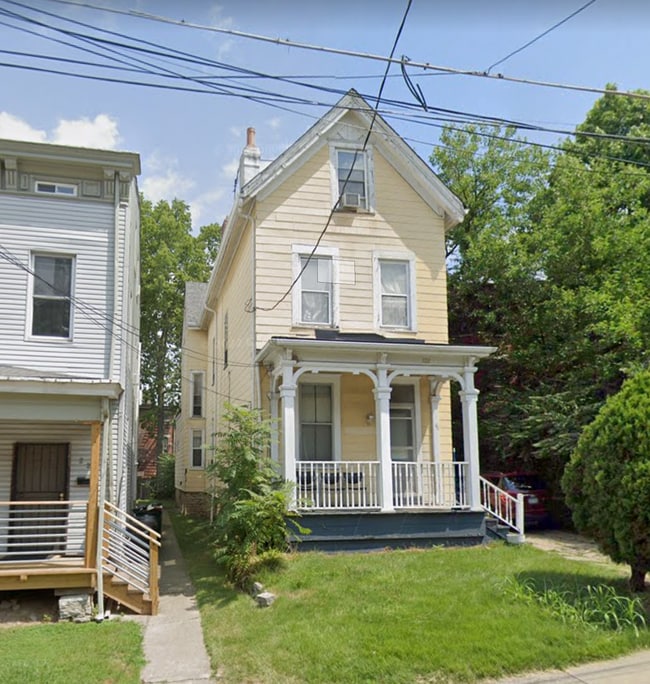 Building Photo - 222 Fosdick St
