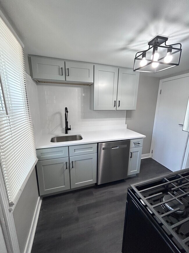 652 169th St Unit 652, Hammond, IN 46324 Condo for Rent in Hammond