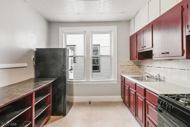 Foto del edificio - 83 Grace St