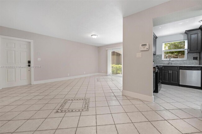 Foto del edificio - 11232 SW 12th St