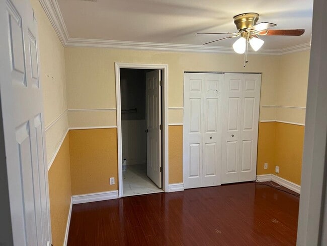 Foto del edificio - 2430 NW 102nd Ter