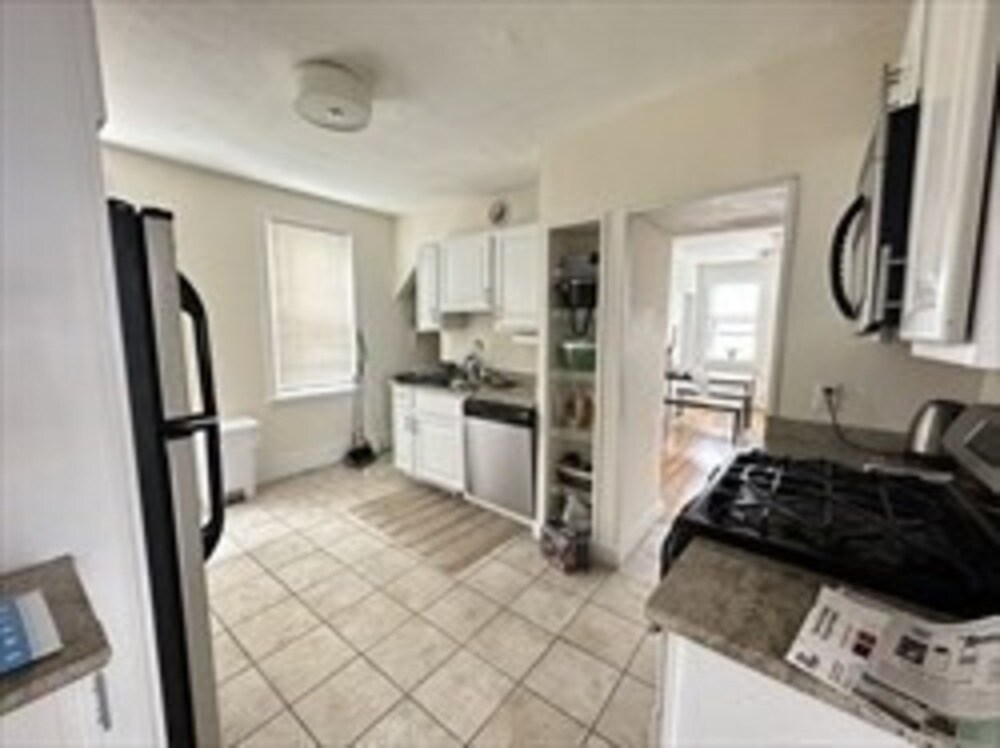 Primary Photo - 167 K St