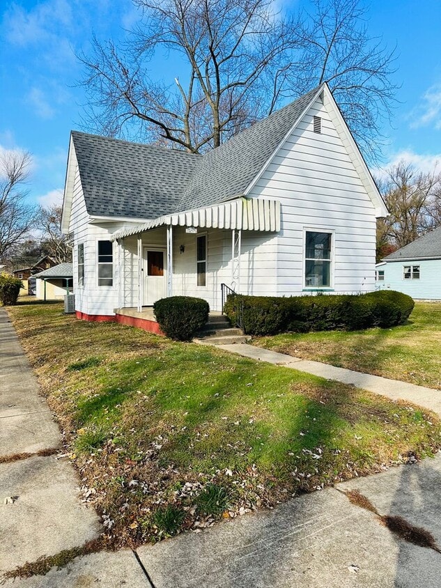 Primary Photo - Updated 2-Bedroom Home with Modern Upgrade...