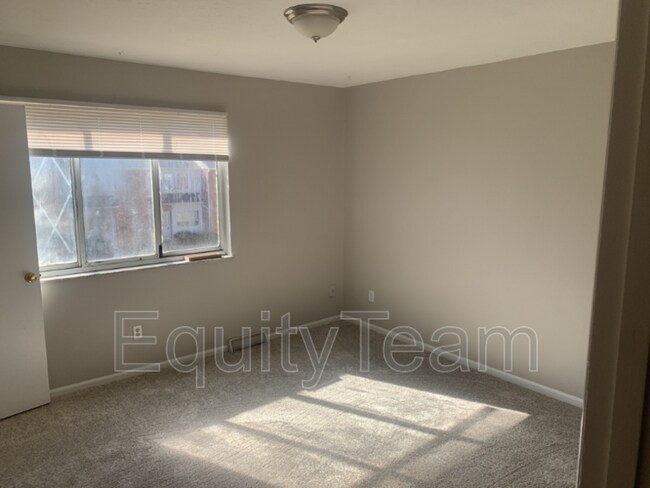 Foto del edificio - 6907 Gracely Dr