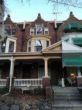 Building Photo - 325 N 34th St