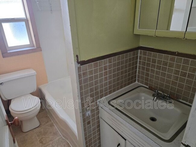 Foto del edificio - 824 Canyon Rd