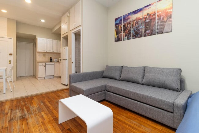 Foto del edificio - 1569 1st Ave