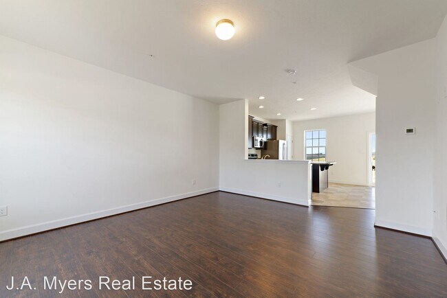 Building Photo - 3 br, 3.5 bath House - 296 Homestead Drive