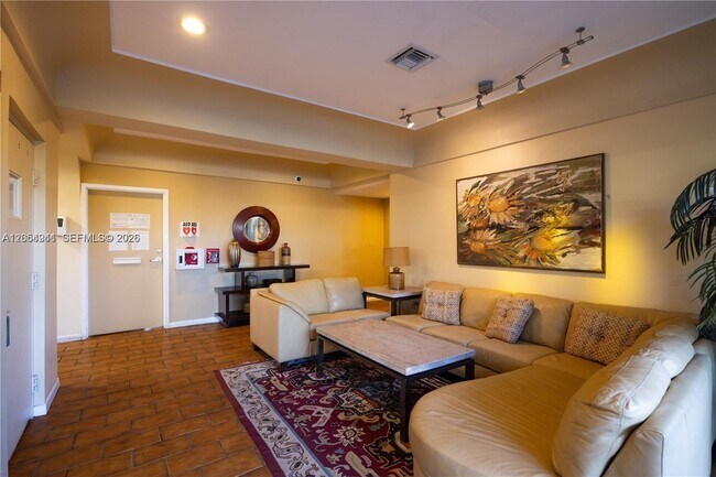 Foto del edificio - 1600 SE 15th St