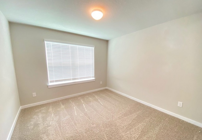 Building Photo - 17201 Crane Fly Dr