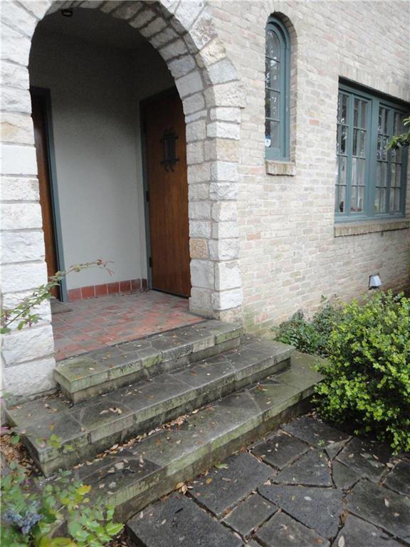 Foto del edificio - 311 Moore Blvd