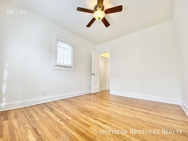 Building Photo - 5414 1/2 Fountain Ave