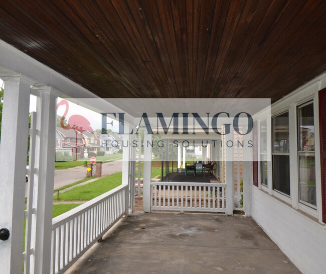 Foto del edificio - 565 Kenwood Ave