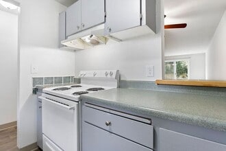 Building Photo - 12430 NE Glisan St