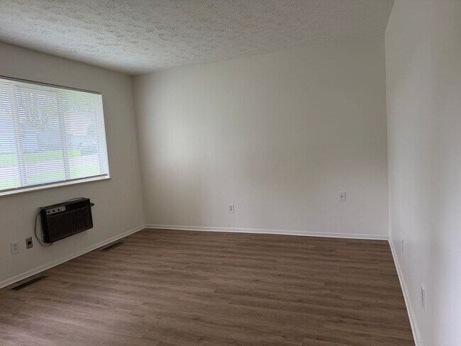 Foto del edificio - 3015 Bollinger Ave NE