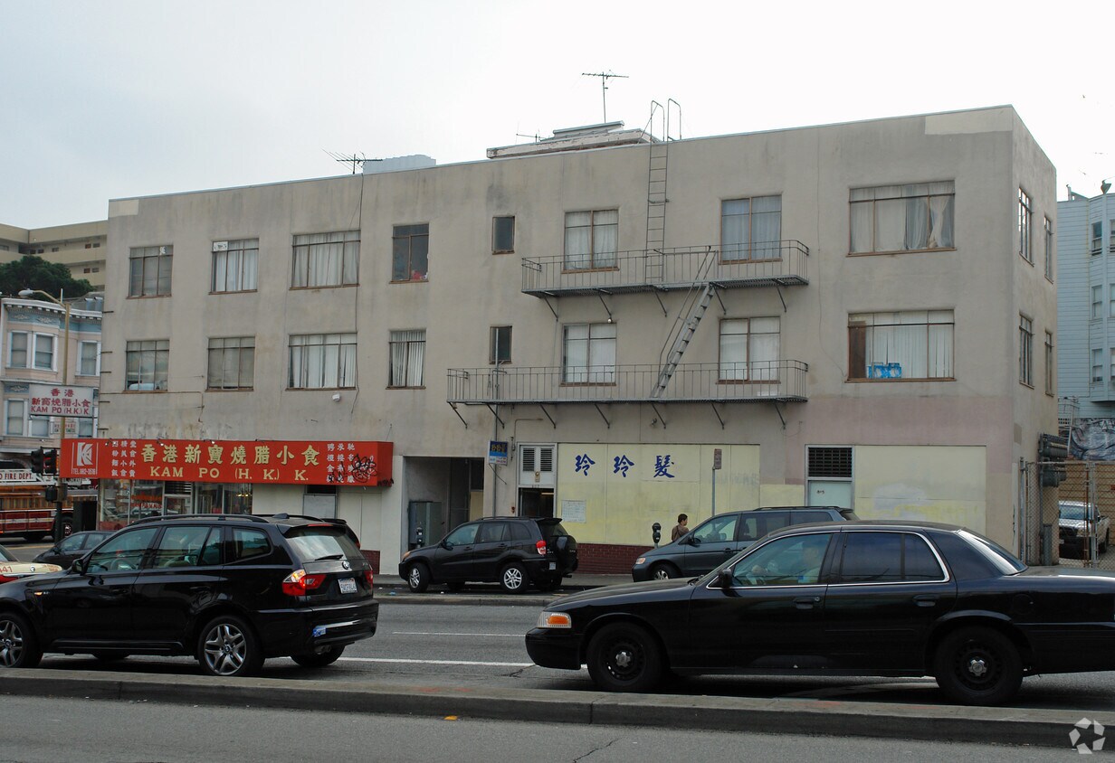 Building Photo - 1351 Powell St
