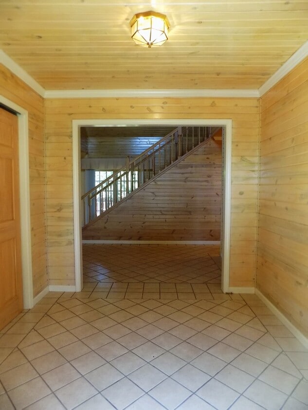 1810 Simula Lane Apartment for Rent in Fairfield, IA