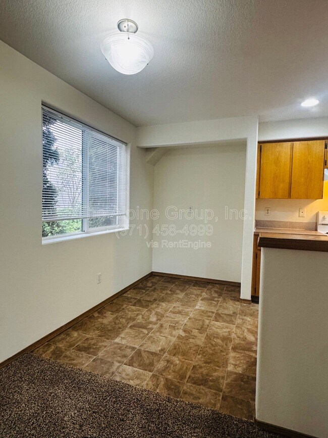 Foto del edificio - 8314 SE Yamhill St