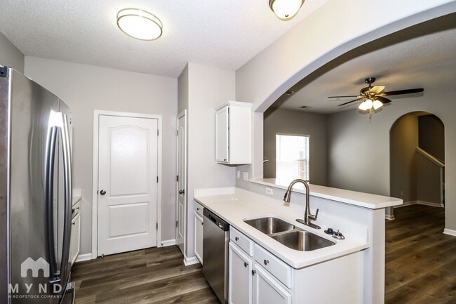 Foto del edificio - 10182 Sterling Ridge Dr