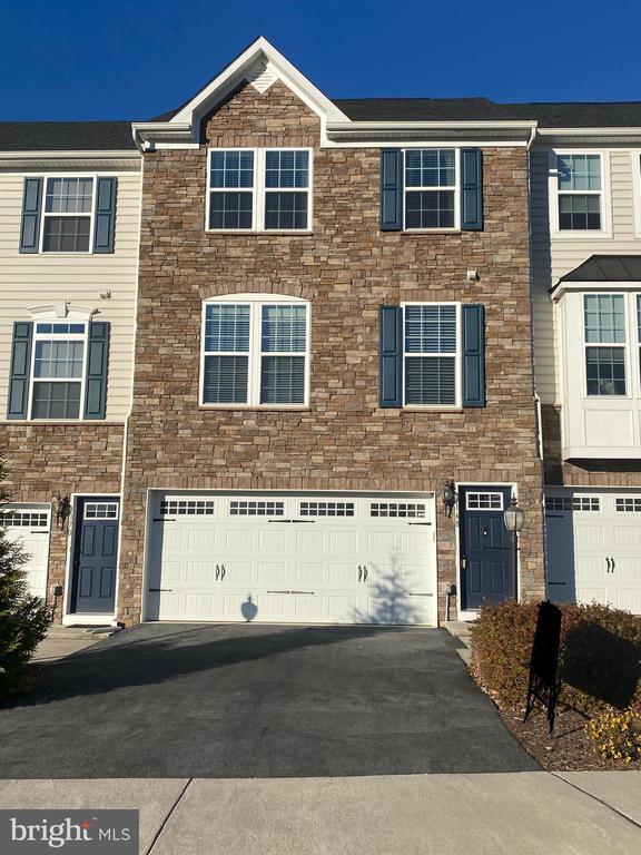 Foto principal - 168 Trout Lily Dr