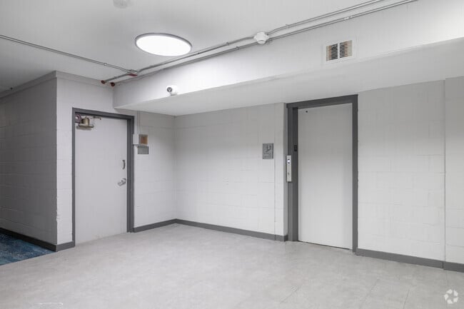 Foto del vestíbulo - Concord Hills Apartments