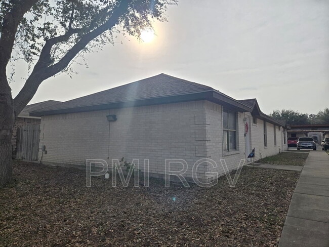 Foto del edificio - 1711 Tampa St