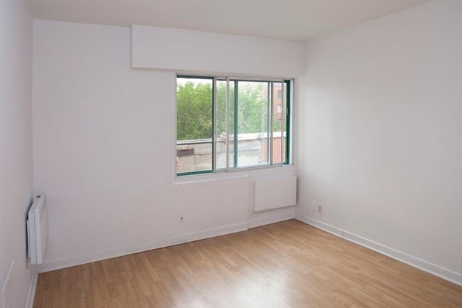 Building Photo - 3455 Rue Aylmer