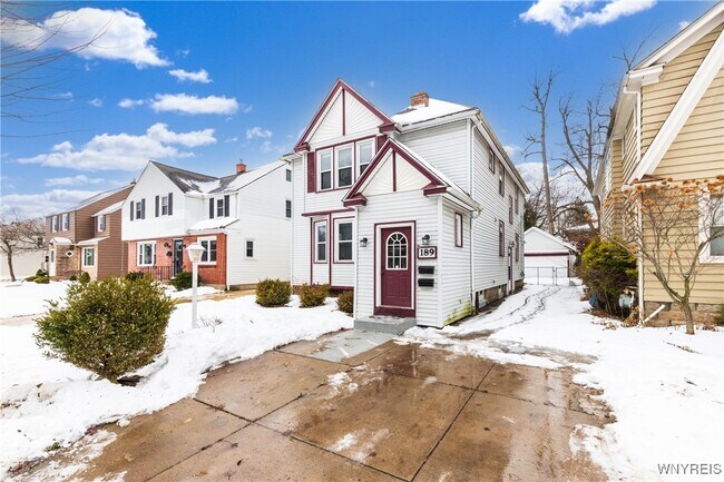 Foto del edificio - 189 Hamilton Dr