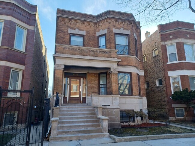 Foto del edificio - 6125 S Champlain Ave