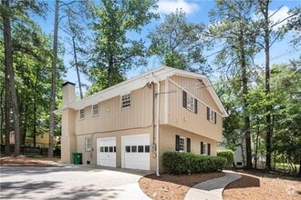 Building Photo - 4695 N Peachtree Rd