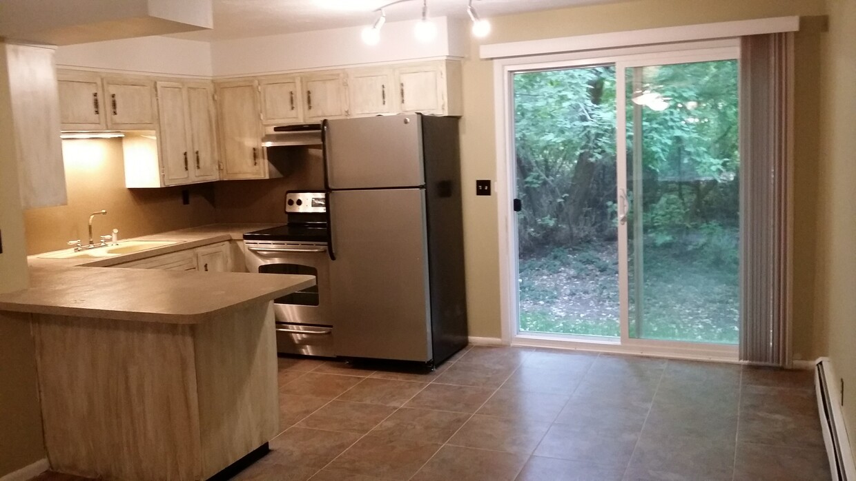 Kitchen dinning - 55 N 100 E