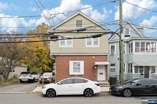 Foto del edificio - 16 John St