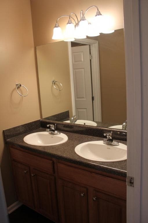 Building Photo - 1517 Laurel Ave, Apt 203