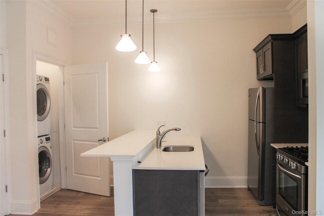 Foto del edificio - 226 New York Ave