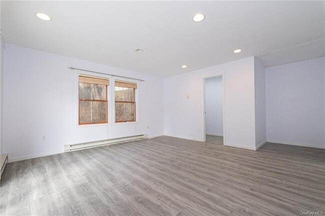 Building Photo - 35 Martin Rd