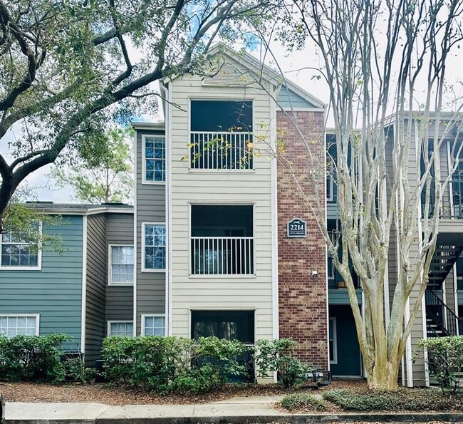 Building Photo - 2226 Metropolitan Way