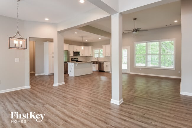 Building Photo - 20 Somersby Dr