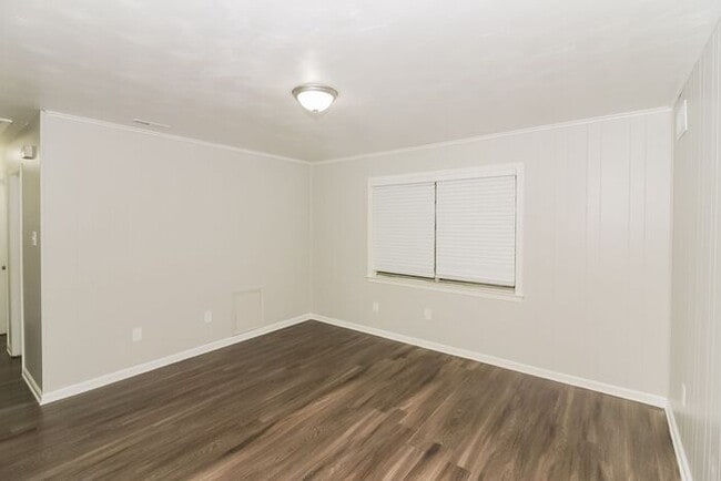 Building Photo - Renovated Home for Rent In Raleigh!
