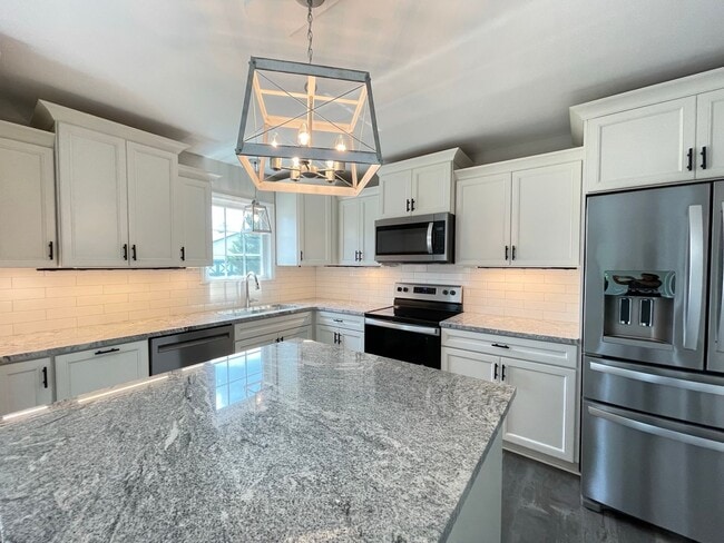 Foto del edificio - Recently Renovated Rancher Waiting for You!