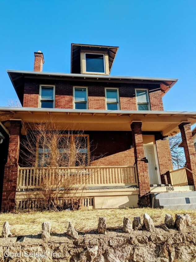 Primary Photo - 1106 E Whittier St