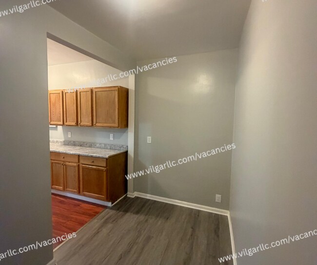 Foto del edificio - 4842 Northcote Ave