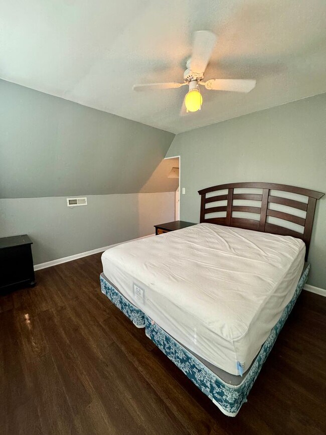 Foto del edificio - Single Family Home for Rent - Direct acces...