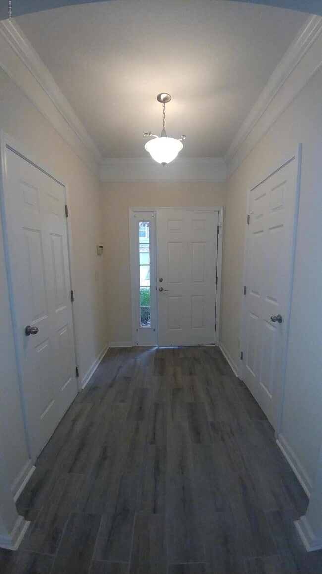 Building Photo - 4847 Parkhurst Pl
