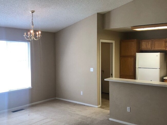Foto del edificio - OPEN HOUSE (SUNDAY) 5/4 FROM 2:0 - 3:00.